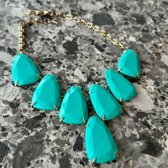 Kendra Scott, Harlow, retired, comes with box and pouch. Great condition. - Picture 3 of 7